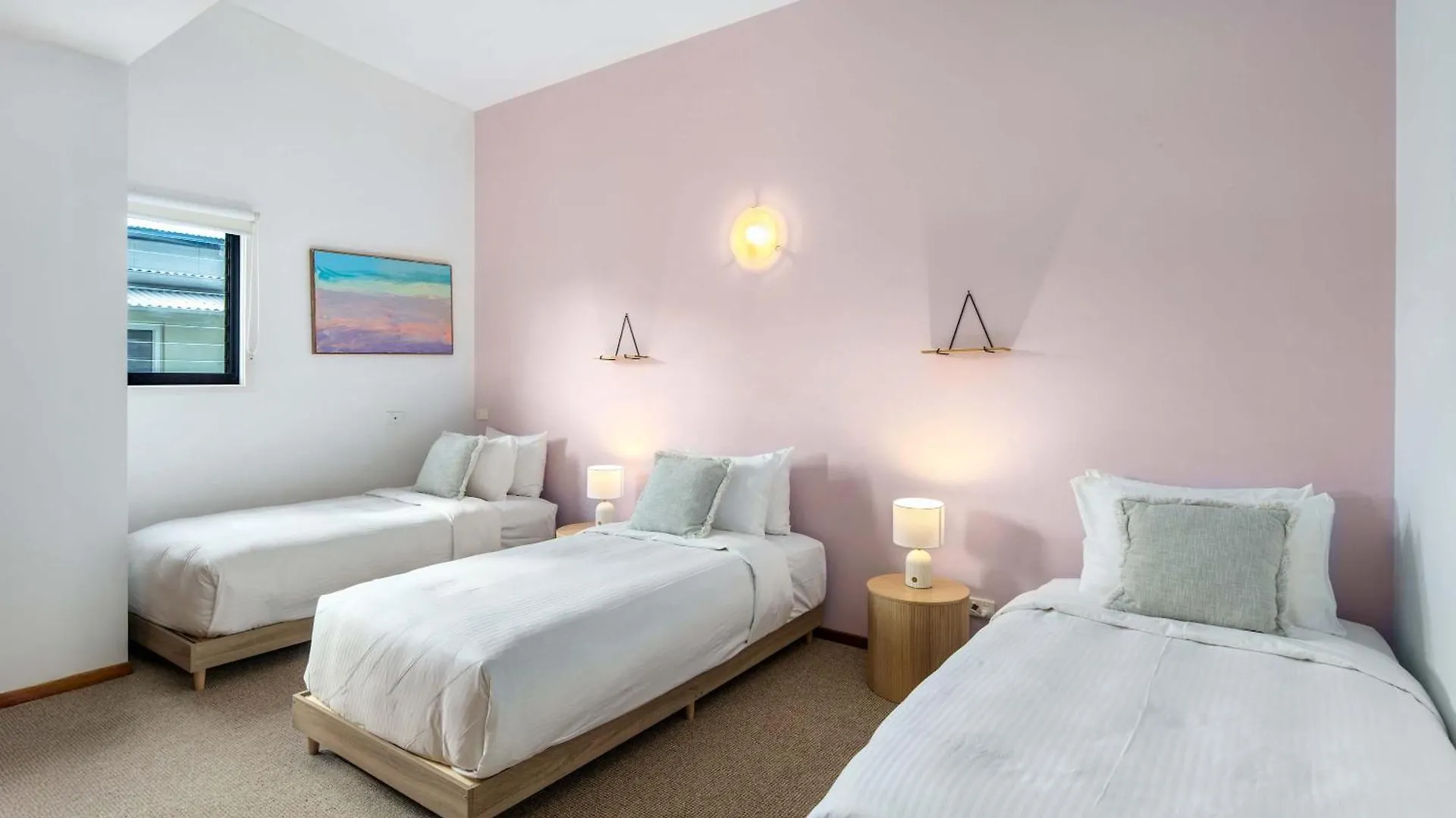 Shelly Oceanfront Estate Villa Caloundra Vakantiehuis