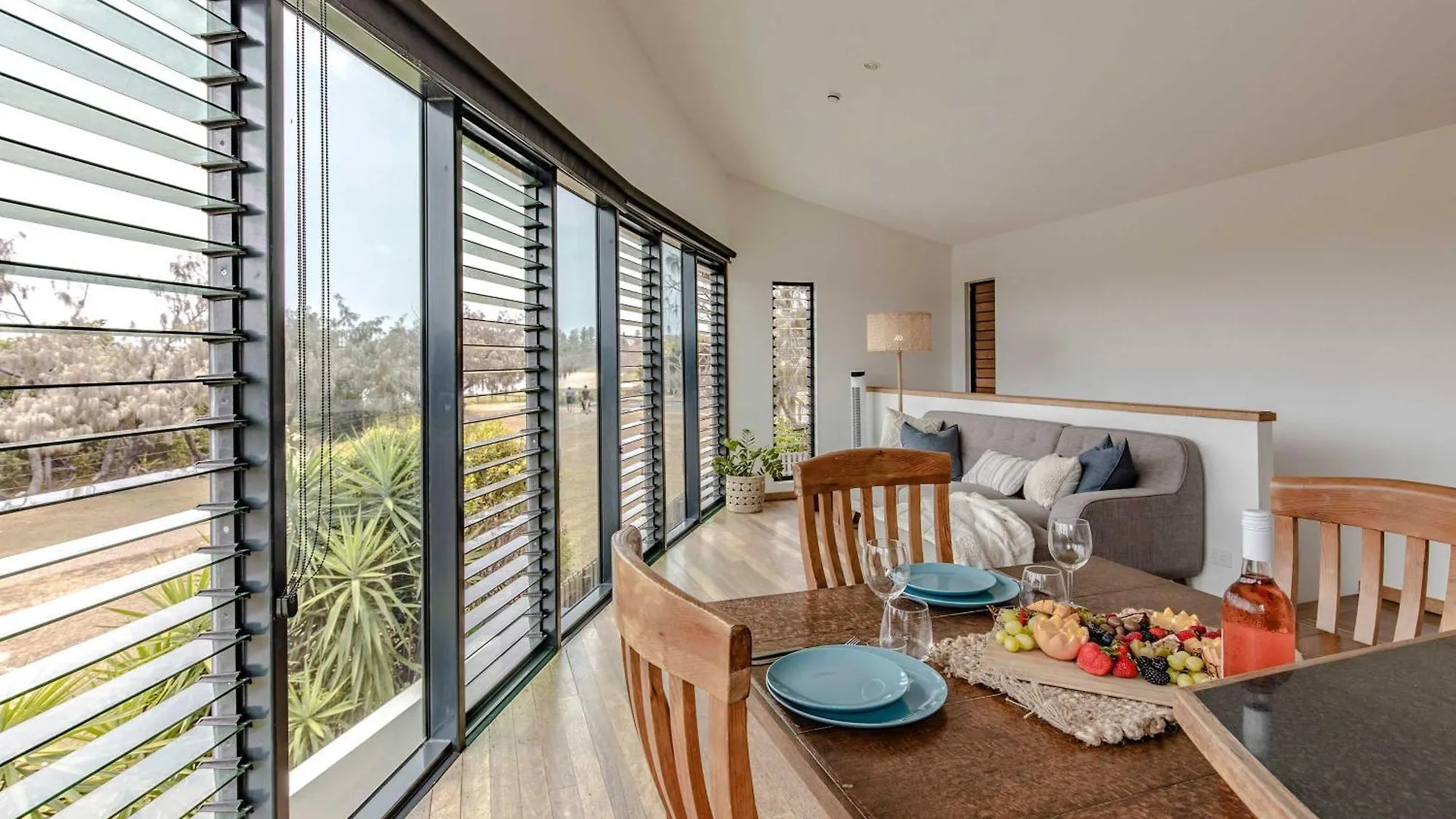Shelly Oceanfront Estate Villa Caloundra 0*,