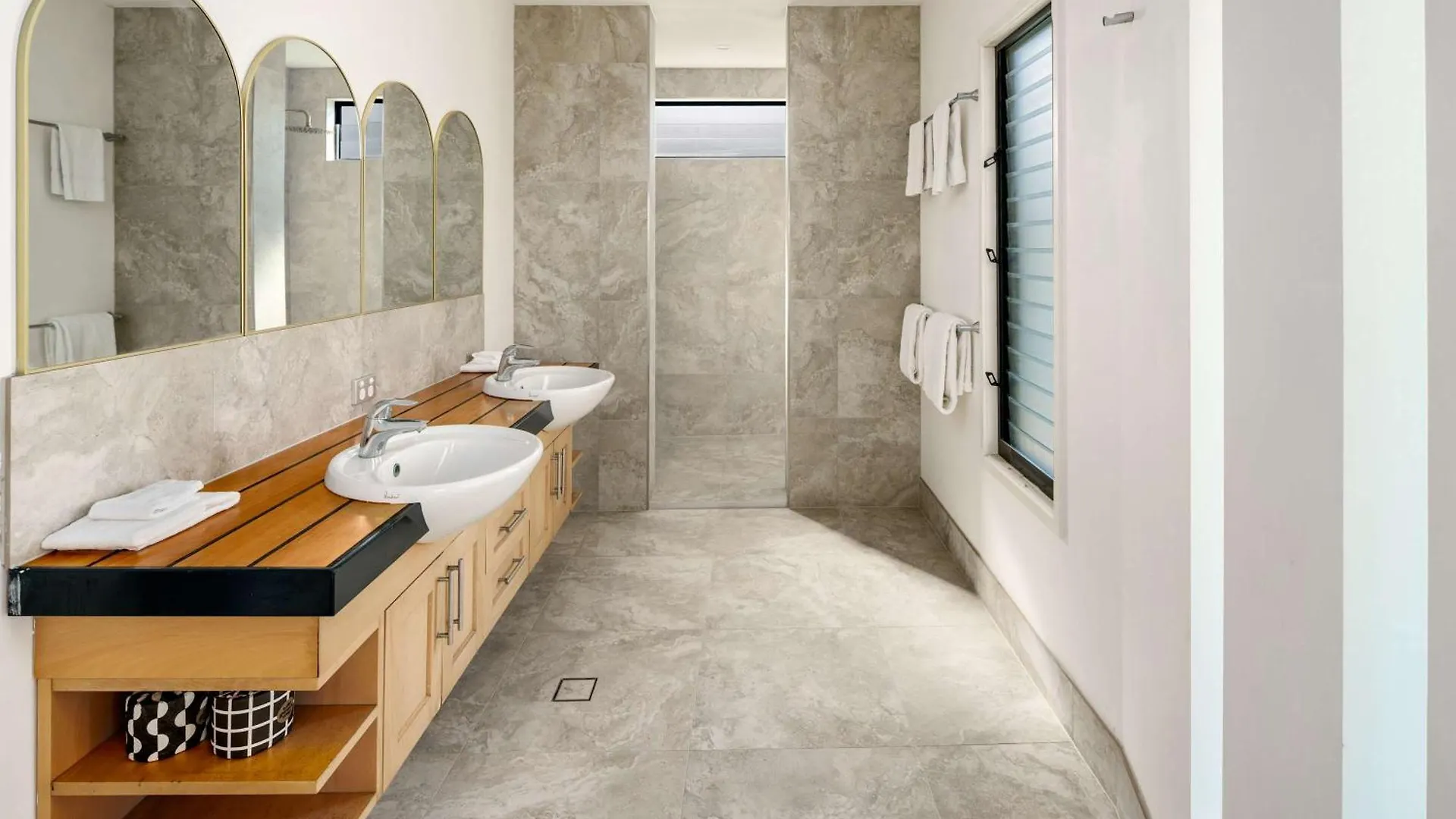 Feriehus Shelly Oceanfront Estate Villa Caloundra