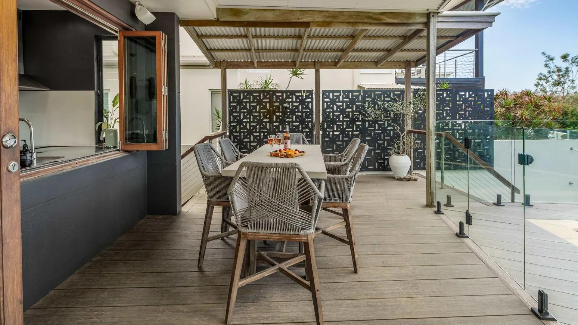 Shelly Oceanfront Estate Villa Caloundra 0*,  Australien